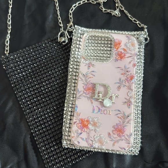 Glitz & Glam Chic Mesh Faux Silver  Cellphone Crossbody Bag NWOT - Picture 2 of 13